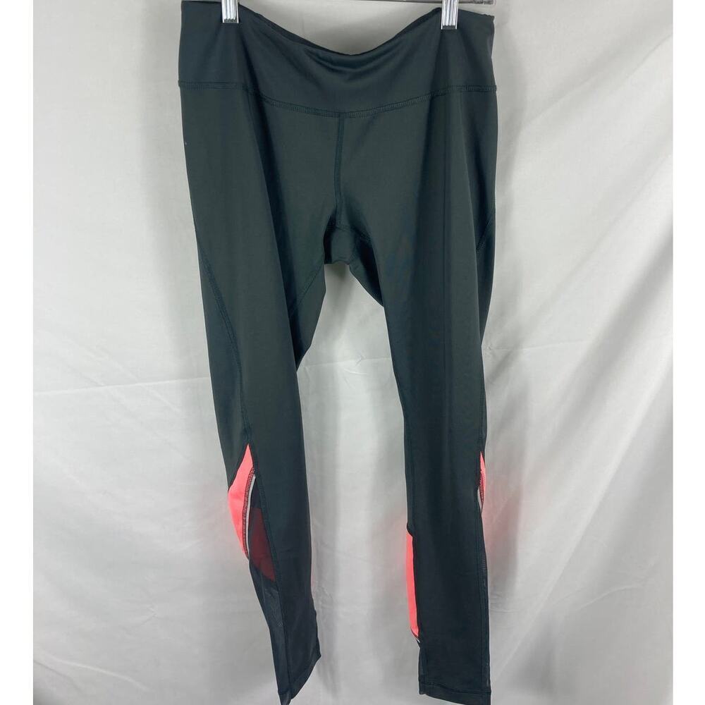 Zella Grey and Pink Athletic Leggings Size Medium